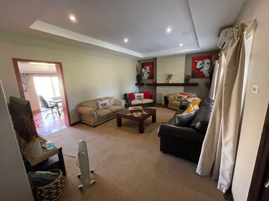  Bedroom Property for Sale in Bloemhof North West